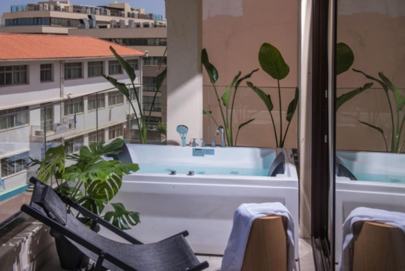 Centro Vero Suites By Omilos Hotels Heraklion  ภายนอก รูปภาพ